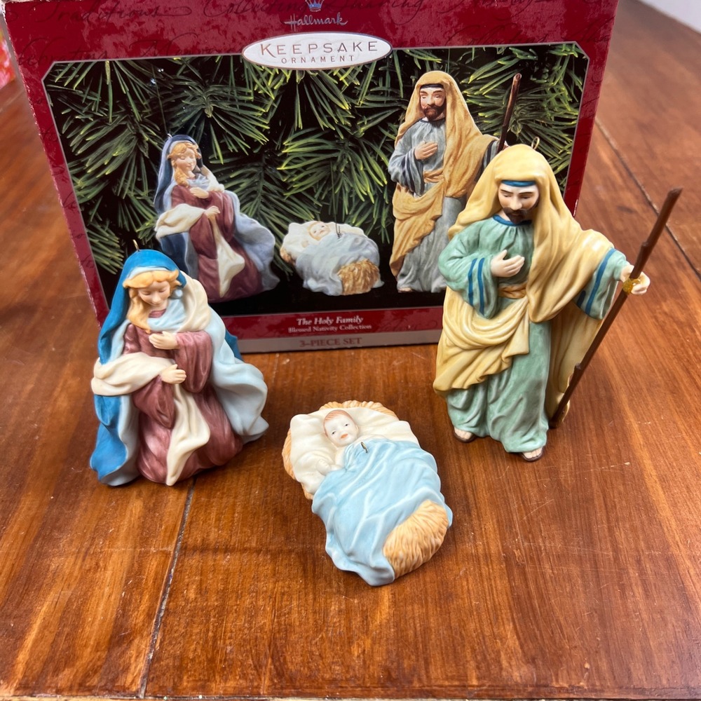 Hallmark Keepsake 1998 The Holy Family Blessed Nativity 3 Piece Ornament Set